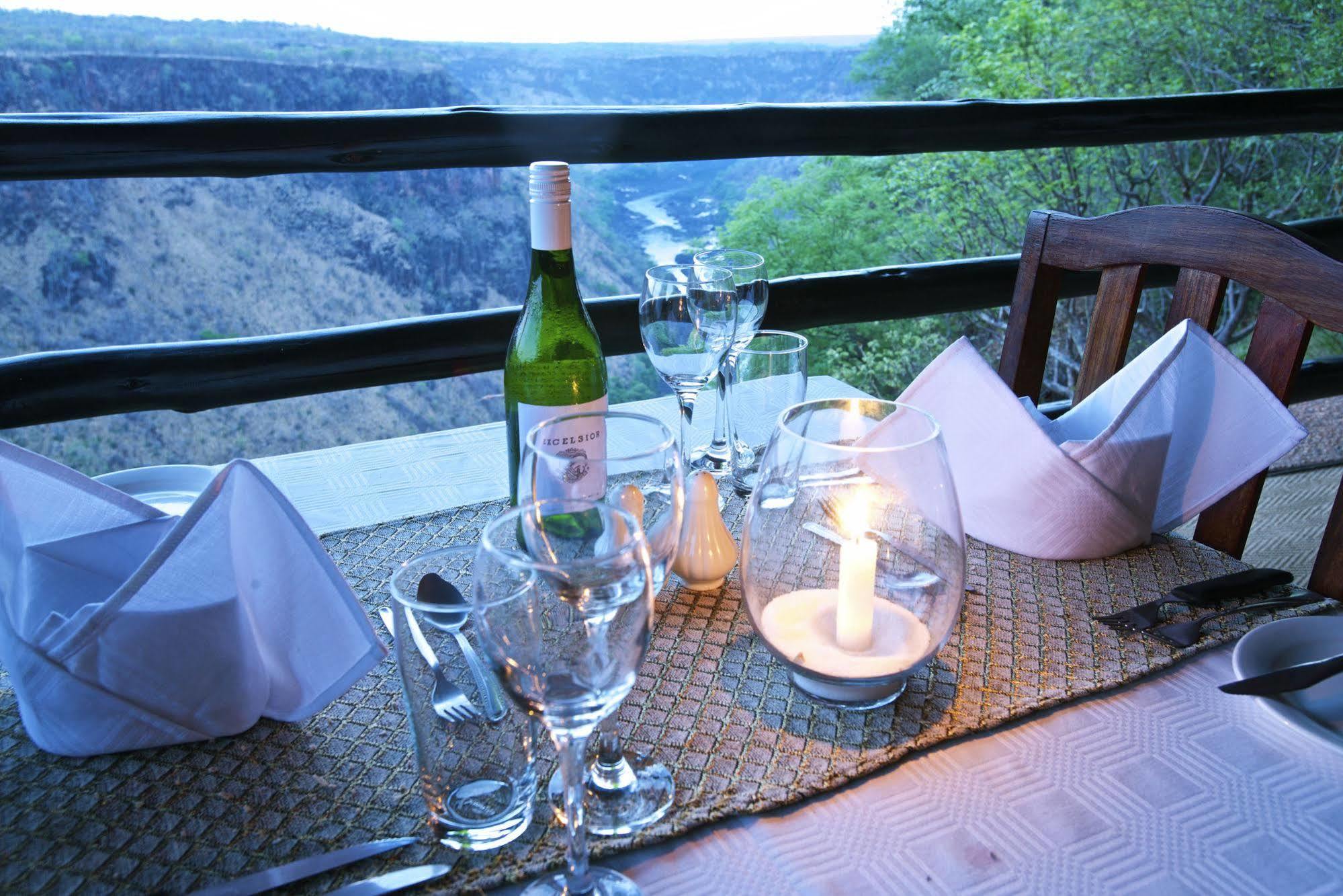Gorges Lodge วิกตอเรียฟอลส์ ภายนอก รูปภาพ