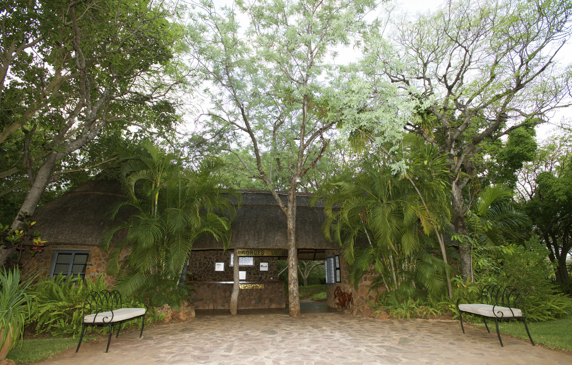 Gorges Lodge วิกตอเรียฟอลส์ ภายนอก รูปภาพ
